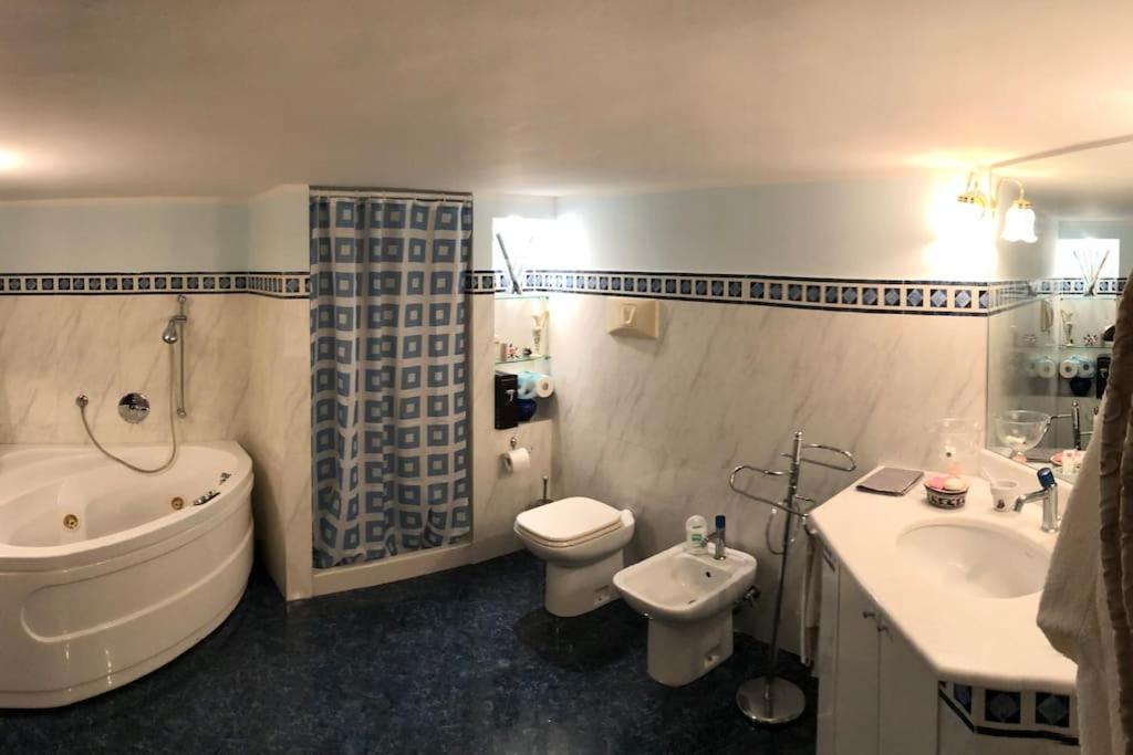 The Trip House - Between The Center And The Sea - Free Wifi And Jacuzzi Κατάνια Εξωτερικό φωτογραφία